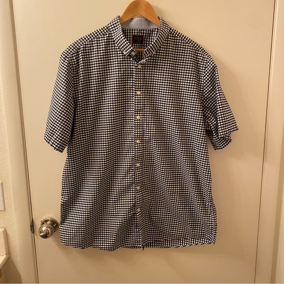 Two 2XL Tall UNTUCKit Button Down Shirts: One Long Sleeve & One Short Sleeve - Picture 3 of 9